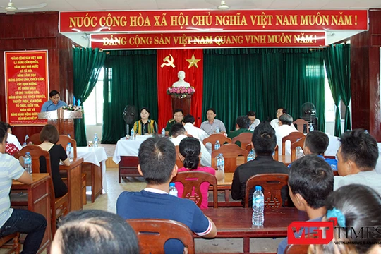Ngày 2/8, UBND quận Sơn Trà cùng Sở NN và PTNT Đà Nẵng, Bộ chỉ huy Bộ đội Biên phòng Đà Nẵng tổ chức cuộc đối thoại với các ngư dân đang neo đậu thuyền tại khu vực Dự án Bến Du thuyền Marina complex Da Nang