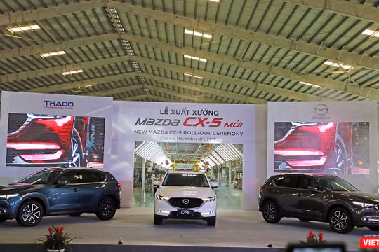 Sáng 18/11, tại Khu phức hợp Chu Lai-Trường Hải (Quảng Nam), Công ty CP Ô tô Trường Hải (Thaco) đã chính thức ra mắt mẫu xe Mazda CX-5 hoàn toàn mới với nhiều cải tiến vượt trội