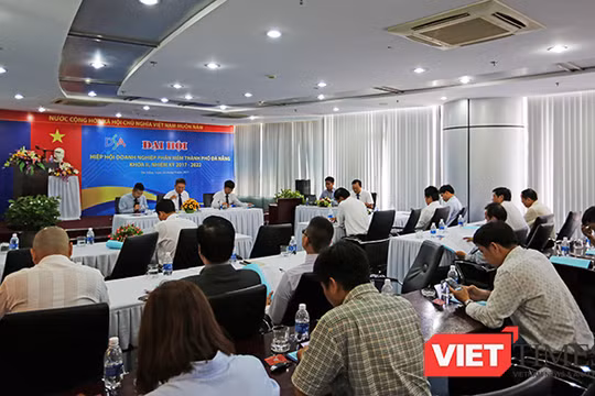 Chiều 28/9, Hiệp hội doanh nghiệp phần mềm TP Đà Nẵng đã tổ chức Đại hội tổng kết hoạt động khóa I (nhiệm kỳ 2010-2017) và bàn phương hướng hoạt động khóa II (nhiệm kỳ 2017-2022).