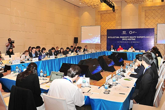 Ngày 20/2, Hội nghị các quan chức cao cấp APEC lần thứ nhất (SOM1) tại Nha Trang đã bước sang ngày thứ 3 với sự tham gia của hơn 580 đại biểu đến từ 21 quốc gia thành viên APEC.