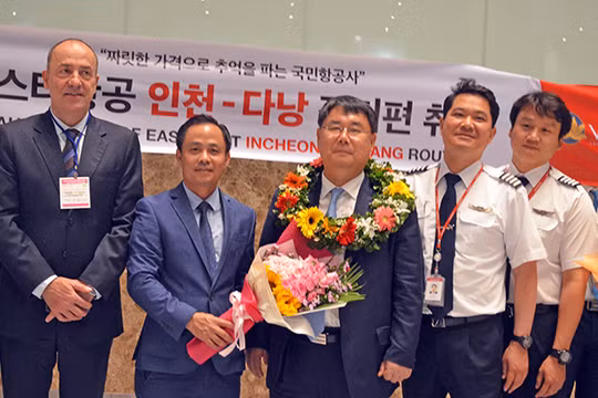 Từ 14/6, hãng hàng không Eastar Jet (Hàn Quốc) sẽ mở thêm đường bay trực tiếp từ Đà Nẵng (Việt Nam) đi Incheon (Hàn Quốc) với tần suất 7 chuyến/tuần.