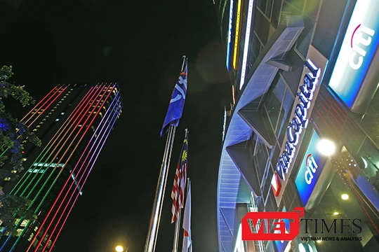 Các chủ đầu tư gia nhập thị trường BĐS bán lẻ ở Việt Nam cần phải thích ứng để không bị đào thải trong thị trường đầy tiềm năng nhưng cạnh tranh khốc liệt này