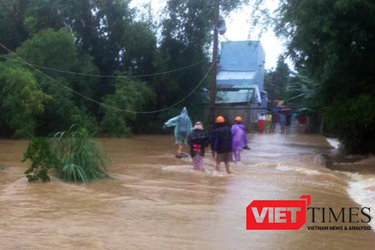 Năm 2017 miền Trung và Nam Bộ mưa bão, lũ đến sớm và kéo dài