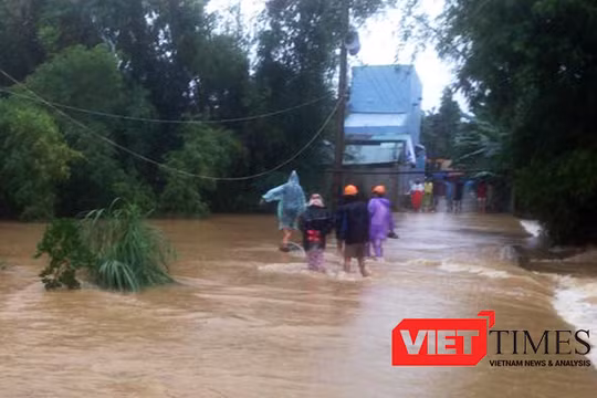 Năm 2017 miền Trung và Nam Bộ mưa bão, lũ đến sớm và kéo dài