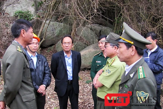 Một gia đình một kiểm lâm viên công tác tại Hạt Kiểm lâm liên quận Sơn Trà-Ngũ Hành Sơn (Đà Nẵng) bị 2 đối tượng uy hiếp, đe dọa tại nhà.