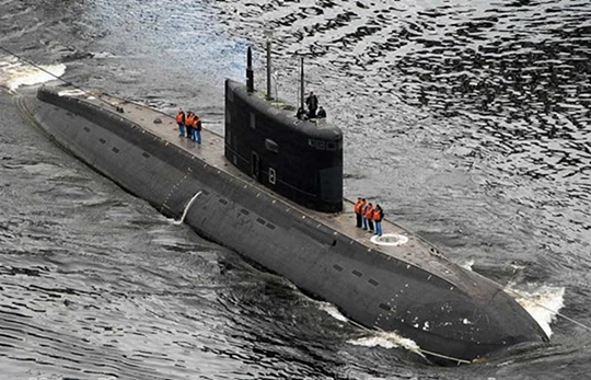 Tàu ngầm cuối cùng Nga bàn giao cho Việt Nam đã về đến Cam Ranh