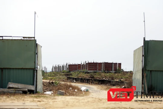 Hết thời gian gia hạn, Đà Nẵng sẽ xem xét thu hồi các dự án treo, chưa triển khai ven biển (một dự án "siêu treo" án ngữ ven biển Đà Nẵng)
