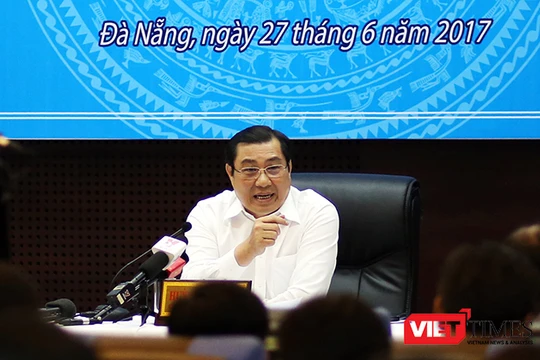 Theo ông Huỳnh Đức Thơ, Chủ tịch UBND TP Đà Nẵng, việc nợ tiền đối với dự án Nút giao thông Ngã Ba Huế, không phải khoản nợ của Đà Nẵng và không có trách nhiệm thanh toán bởi chủ đầu tư dự án này là Bộ GTVT.