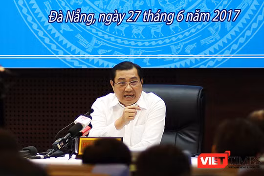 Theo ông Huỳnh Đức Thơ, Chủ tịch UBND TP Đà Nẵng, việc nợ tiền đối với dự án Nút giao thông Ngã Ba Huế, không phải khoản nợ của Đà Nẵng và không có trách nhiệm thanh toán bởi chủ đầu tư dự án này là Bộ GTVT.