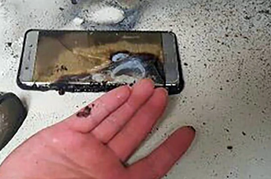 Samsung vừa bất ngờ tiết lộ nguyên nhân gây cháy nổ đối với dòng điện thoại cao cấp Galaxy Note 7.