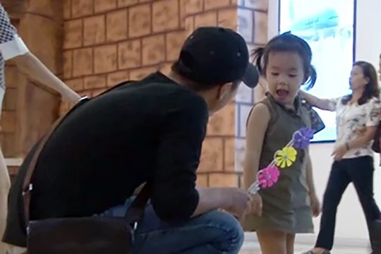 Cơ quan công an quận Liên Chiểu vừa xử lý một vụ bịa chuyện bắt cóc trẻ con trên face để “câu khách” bán hàng online. Ảnh minh hoạ: Internet