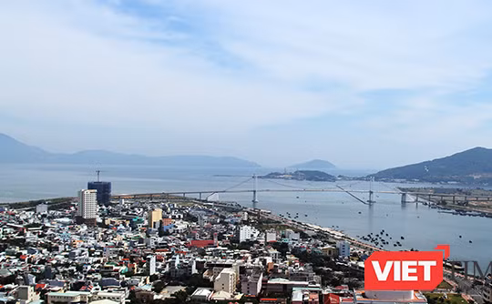 Đà Nẵng sẽ nghiên cứu tổ chức thi tuyển phương án quy hoạch diện tích gần 7.200ha vịnh Đà Nẵng thành khu đô thị cảng biển trong tương lai.