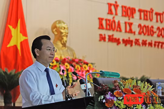 Ông Nguyễn Xuân Anh, Bí thư Thành ủy, Chủ tịch HĐND TP Đà Nẵng phát biểu tại Kỳ họp thứ 4, HĐND TP Đà Nẵng khóa IX, nhiệm kỳ 2016-2021 diễn ra từ ngày 5/7-7/7