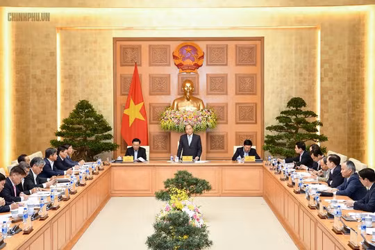 Ngày 22/12, Thủ tướng Nguyễn Xuân Phúc đã có buổi làm việc với Tổ tư vấn kinh tế tại trụ sở Chính phủ (Nguồn: VPCP)