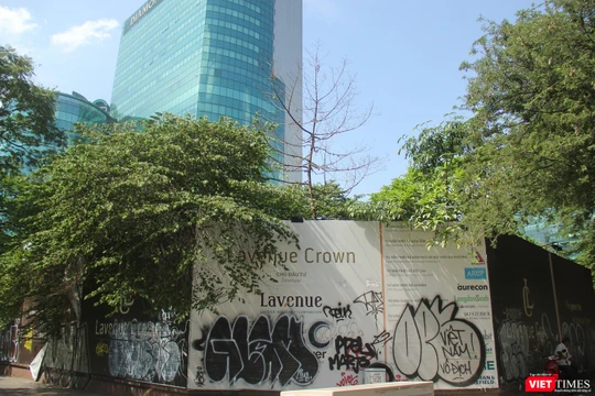  Khu đất 8-12 Lê Duẩn nằm trên khu vực "lõi" của quận trung tâm Tp. HCM và là khu đất trống hiếm hoi còn lại. (Ảnh: Trường Minh) 