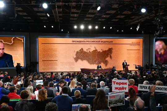 Tổng thống Nga Vladimir Putin trong cuộc họp báo lớn ngày 20/12/2019 (Ảnh: RT)