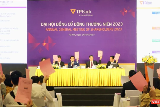 TPBank chia cổ tức 39% bằng cổ phiếu, tăng vốn điều lệ lên 22.016 tỉ đồng (Ảnh: Văn Lâm)
