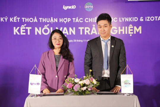 LynkiD và iZOTA ký kết hợp tác chiến lược toàn diện 