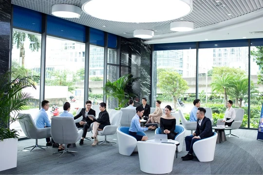 KienlongBank chung tay cùng người dân khắc phục hậu quả bão số 3