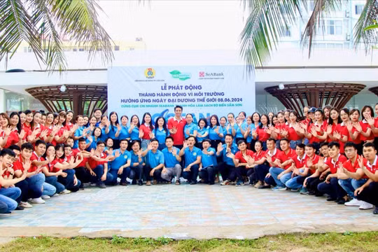 Gần 1.000 CBNV SeABank ra quân làm sạch bờ biển tại 11 tỉnh thành, hướng tới phát triển bền vững