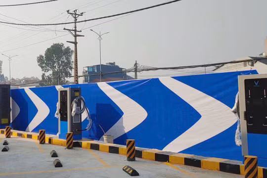 Eversolar hợp tác kinh doanh trạm sạc nhượng quyền V-Green 