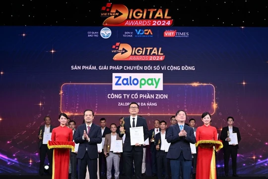 Mã Zalopay QR Đa Năng được vinh danh Giải pháp chuyển đổi số vì cộng đồng 