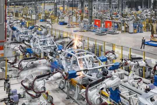 Vingroup thành lập công ty nghiên cứu và phát triển người máy VinRobotics