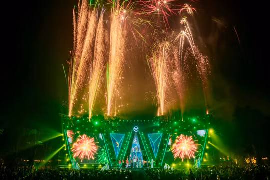 Eco Central Park Countdown 2025: Soái ca Mai Tiến Dũng hiện diện 