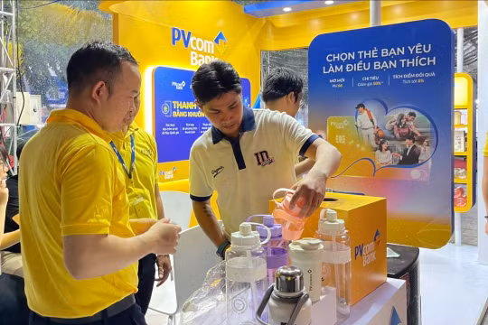 Ứng dụng công nghệ sinh trắc học, PVcomBank triển khai thanh toán bằng nhận diện khuôn mặt