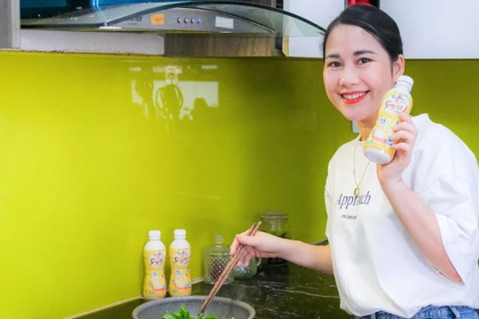 Thức uống dinh dưỡng tiện lợi cùng phụ nữ đơn giản hóa việc chăm sóc sắc đẹp 