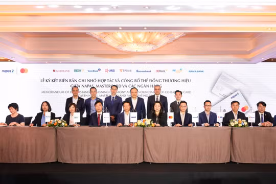 Mastercard và NAPAS hợp tác phát hành Thẻ đồng thương hiệu với 9 ngân hàng Việt Nam