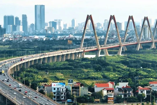 Bất động sản Thủ đô: Cuộc chuyển dịch sóng đầu tư từ phía Tây sang phía Đông Bắc