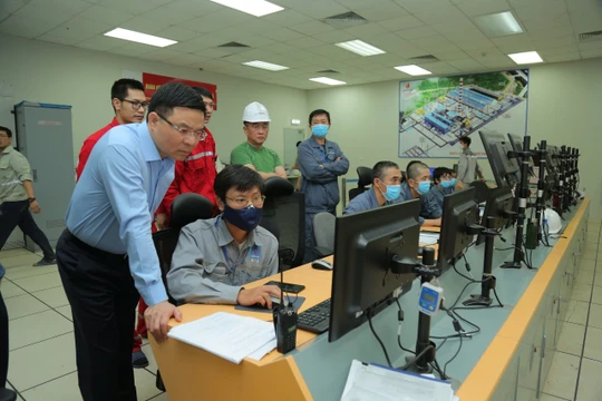 Petrovietnam: “Một đội ngũ - Một mục tiêu” cho ngọn lửa năng lượng quốc gia luôn rực sáng