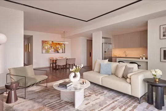 Masterise Homes bàn giao sổ hồng các căn hộ Hàng hiệu Marriott đầu tiên tại Việt Nam