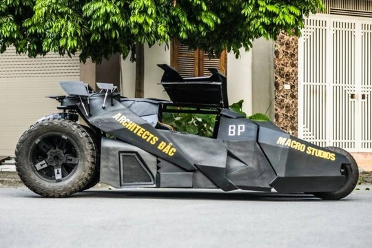 Hình ảnh chiếc batmobile tự chế của cậu thanh niên 23 tuổi (Ảnh: OC)
