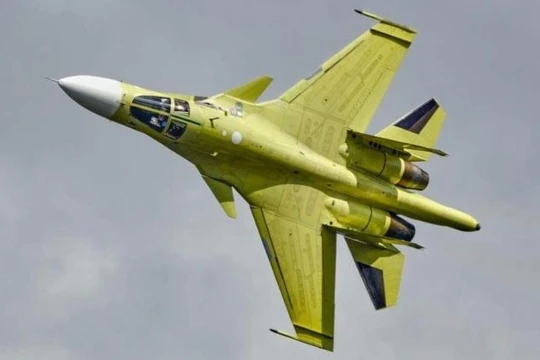 Mẫu chiến đấu cơ Su-34 của Không quân Nga (Ảnh: Military Watch)