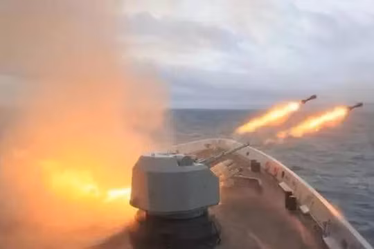 Chỉ trong nửa đầu năm 2021, Trung Quốc đã tổ chức tới 20 cuộc tập trận hải quân (Ảnh: Handout)