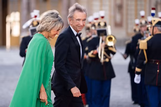 Bernard Arnault rớt hạng trên bảng xếp hạng những người giàu nhất thế giới (Ảnh: Bloomberg)