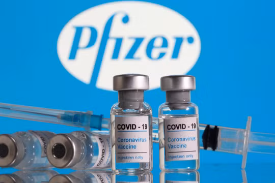 Vaccine ngừa COVID-19 của Pfizer/BioNTech (Ảnh: Nikkei)