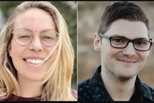 Người sáng lập DimeADozen Monica Powers (trái) và Sal Aiello gần đây đã bán mảng AI của họ với giá 150.000 USD (Ảnh: CNBC)