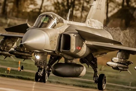 Chiến đấu cơ Gripen của Thụy Điển không cạnh tranh nổi với các đối thủ nặng ký của các nước khác (Ảnh: MW)