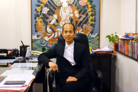 Ông So Man-fung Peter, thày phong thủy nổi tiếng ở Hong Kong (Ảnh: CNN)