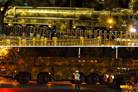 Bệ phóng tên lửa HQ-29 của Trung Quốc. Ảnh: MW.