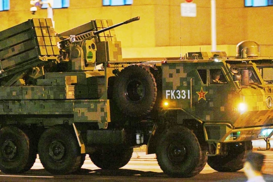 Xe chiến đấu chống máy bay không người lái FK-3000 của Trung Quốc. Ảnh: MW.