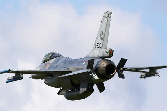 Một chiếc F-16 của Không quân Hà Lan (Ảnh: Getty)