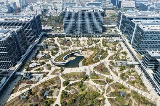 Trụ sở chính của Alibaba tại Hàng Châu, Trung Quốc, vào tháng 2. Sự thành công của Trung Quốc trong thương mại điện tử đã trở thành một đặc điểm quan trọng trong sự phát triển kinh tế rộng lớn hơn của đất nước. Ảnh: Getty.