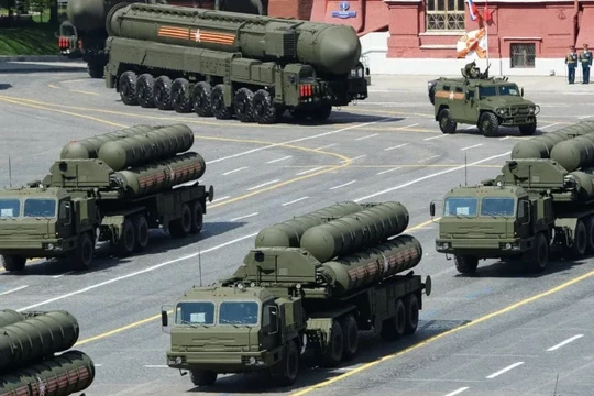 Hệ thống phòng không S-400 của quân đội Nga. Ảnh: MW.