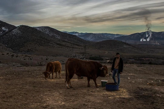 Ngôi làng Akrini, nơi người dân không có điện để sử dụng (Ảnh: CNN)