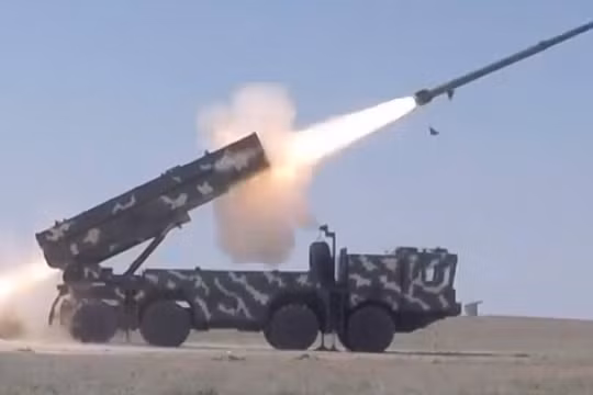 Hệ thống pháo phản lực Polonez của Belarus. Ảnh: MW.