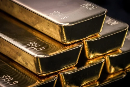 Giá vàng có thể đạt mức cao nhất mọi thời đại vào năm 2026, theo dự báo của một số ngân hàng lớn. Ảnh: AFP.